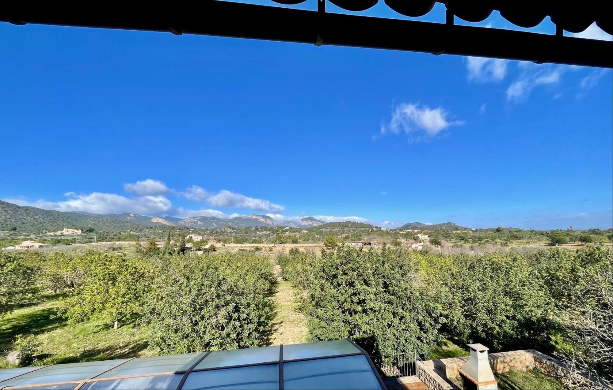 Casa Moragues Santa Maria del Cami (Mallorca)